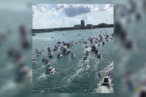 trump-clearwater-boat-parade.png