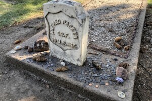 Alferd Packer's grave at Littleton Cemetery 