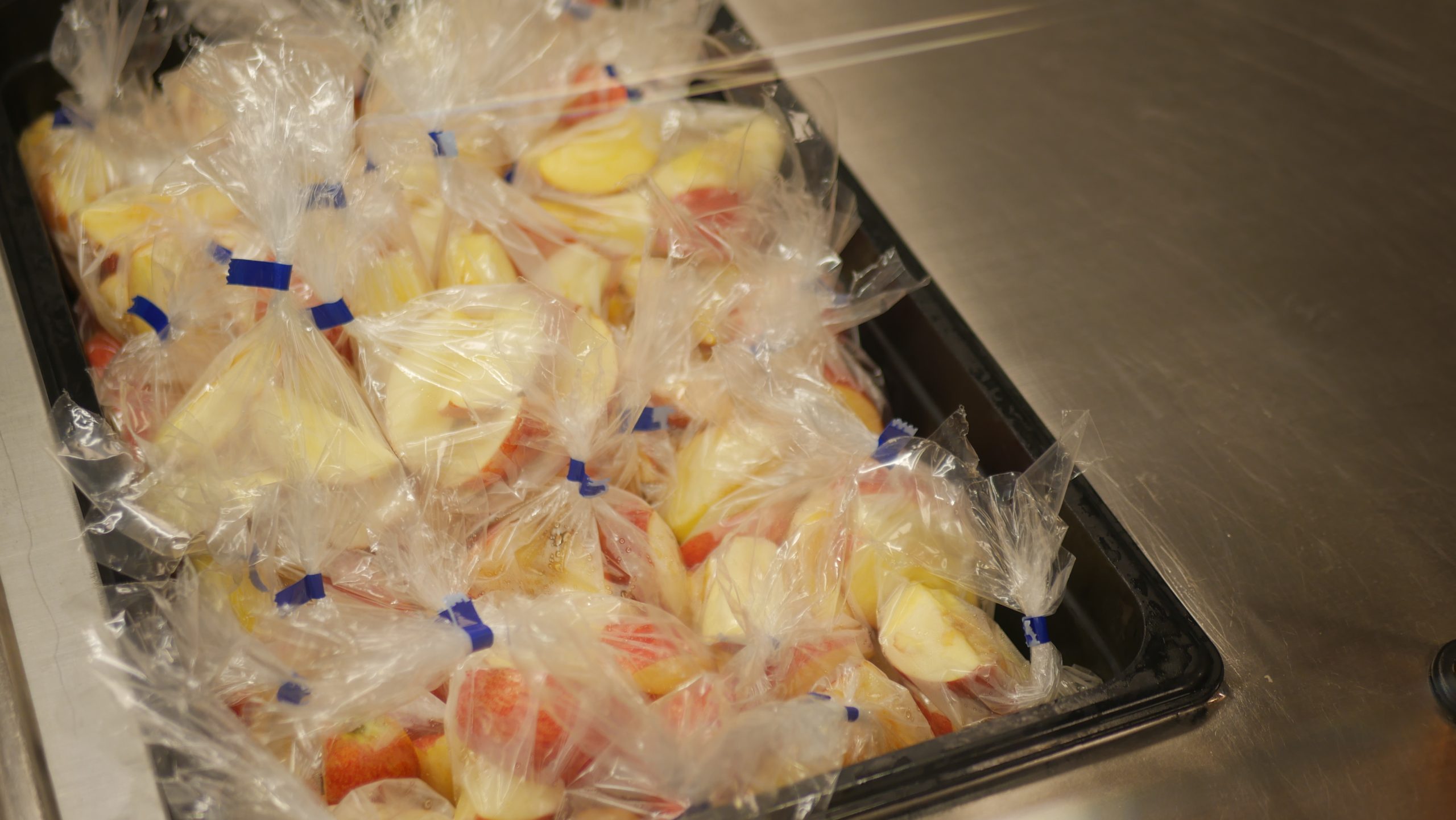 Pre-packaged food during the pandemic at Johnson County school 