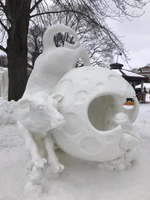 In 2020, first place went to Team Vermont with 'MOOOON STORIES!'. Photo Courtesy of Visit Lake Geneva