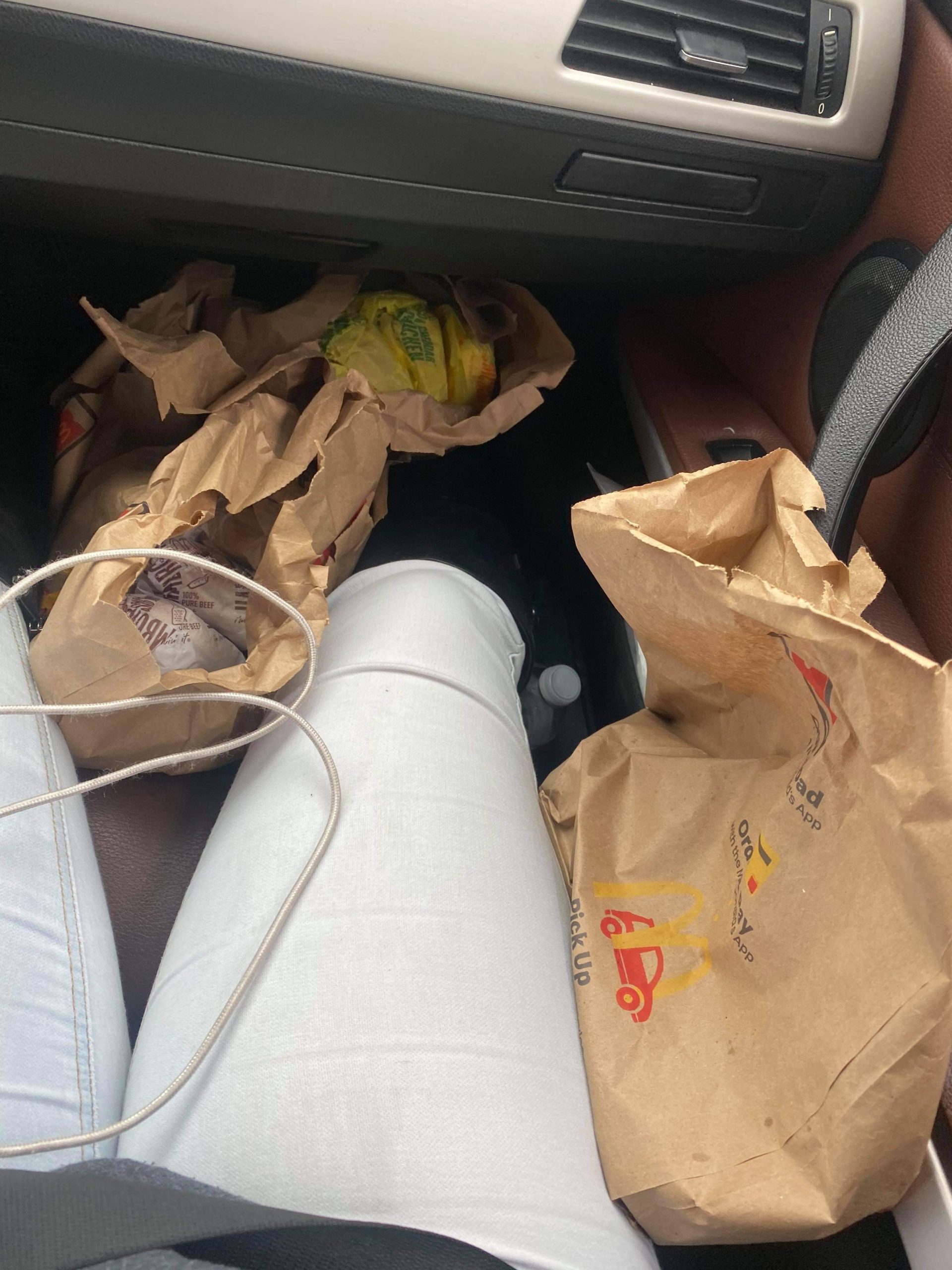 Killeen duo delivers food to those in need