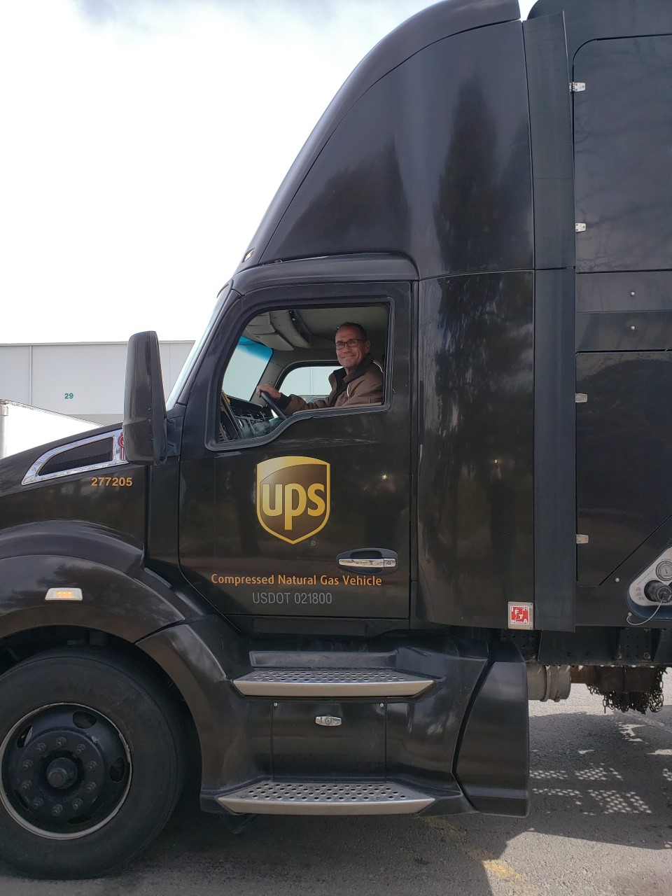 UPS - KTNV
