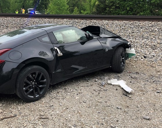 Car-Train crash 2.jpg