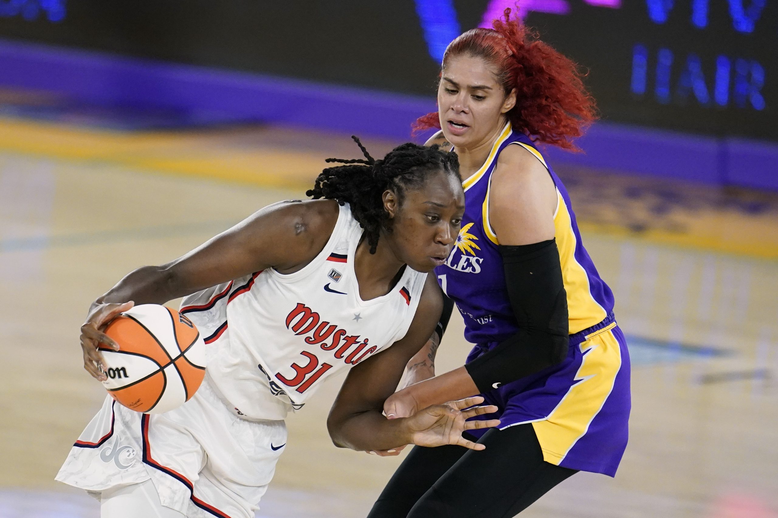 Tina Charles, Amanda Zahui B