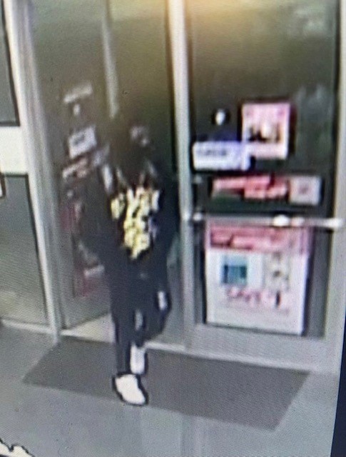 7020 Pendleton Pike.jpg