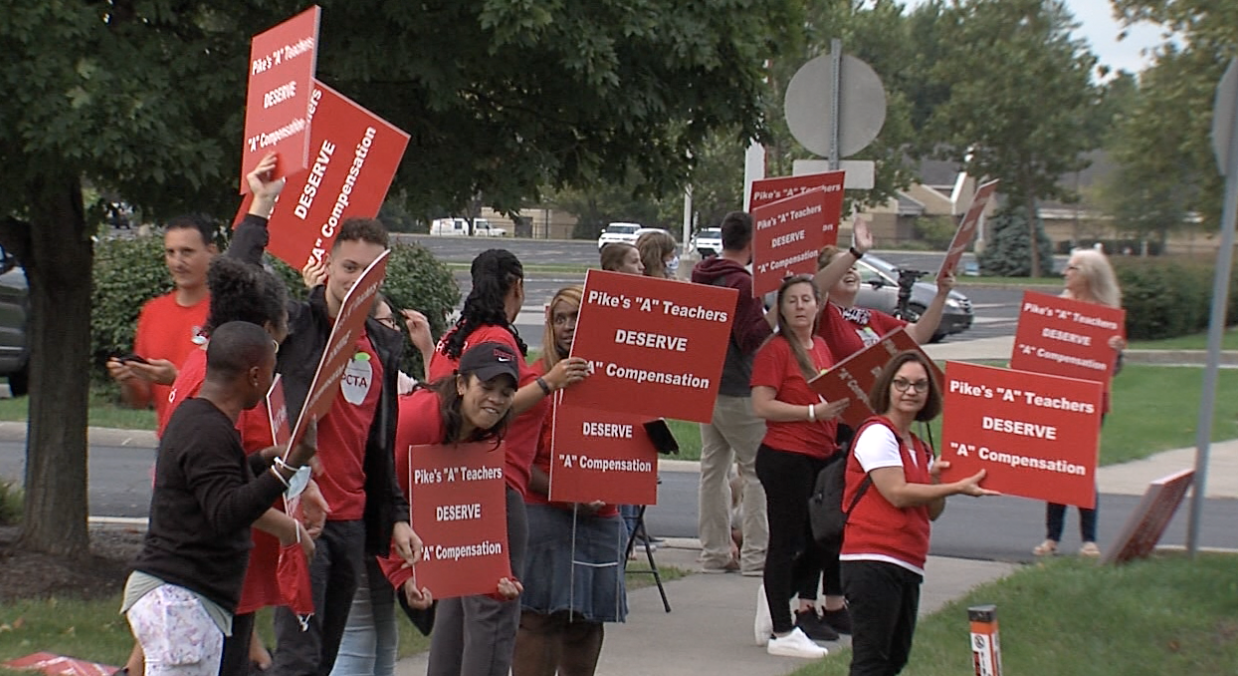 Pike Township Teachers Protest