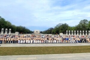 indy honor flight 2022 memorial.jpg