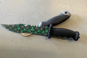 knife