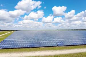 solar power panels at Babcock Ranch