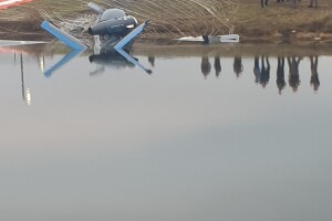 air2.jpg