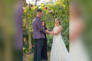 Couple gets married, graduates from University of South Florida in same day