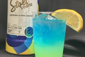 Stand with Ukraine cocktail.jpg