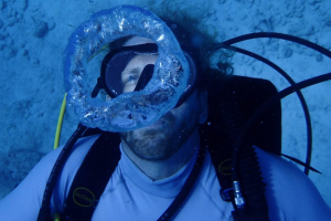 USF professor tries to break world record by living underwater for 100 days