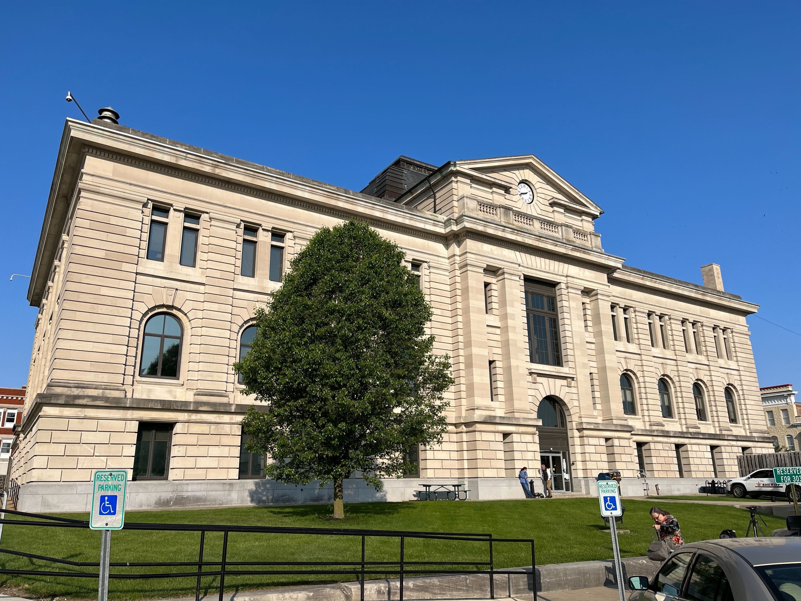 Miami County Courthouse.jpg