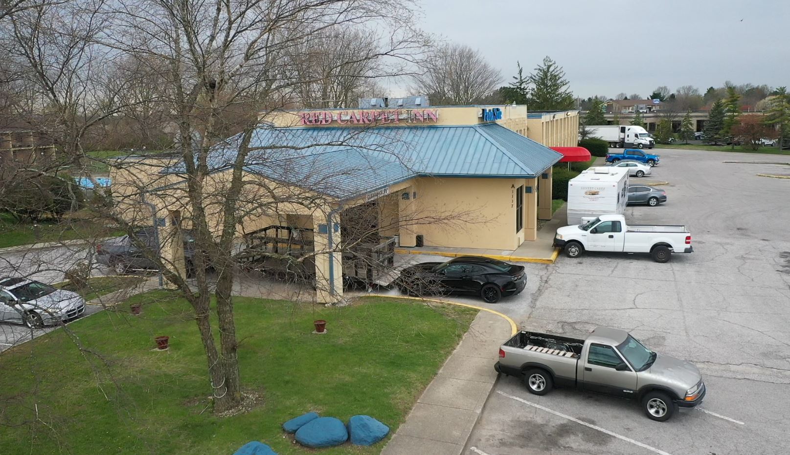 A Johnson County judge has ruled the demolition of a troubled Greenwood hotel, the Red Carpet Inn and Fanta Suites, can move forward.