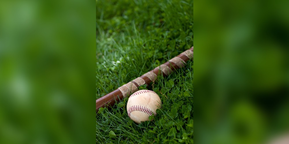 baseball.jpg