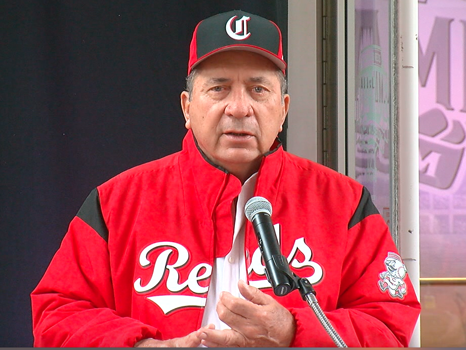 Johnny_Bench_Award_032919.png