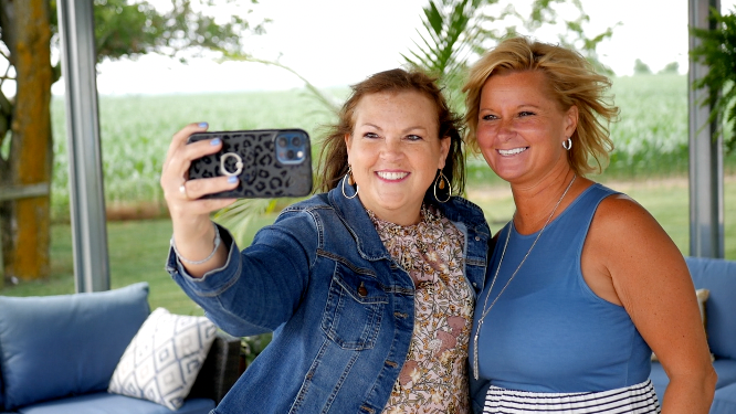 Niki and Jana