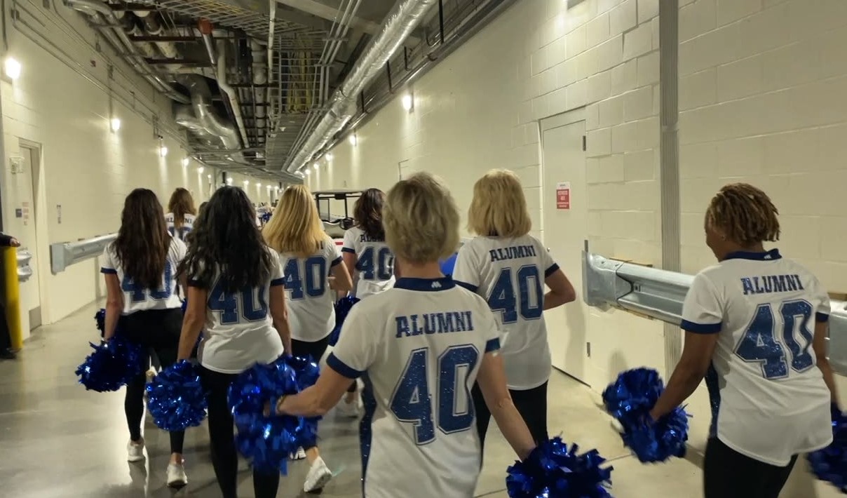 cheerleaders3.jpg