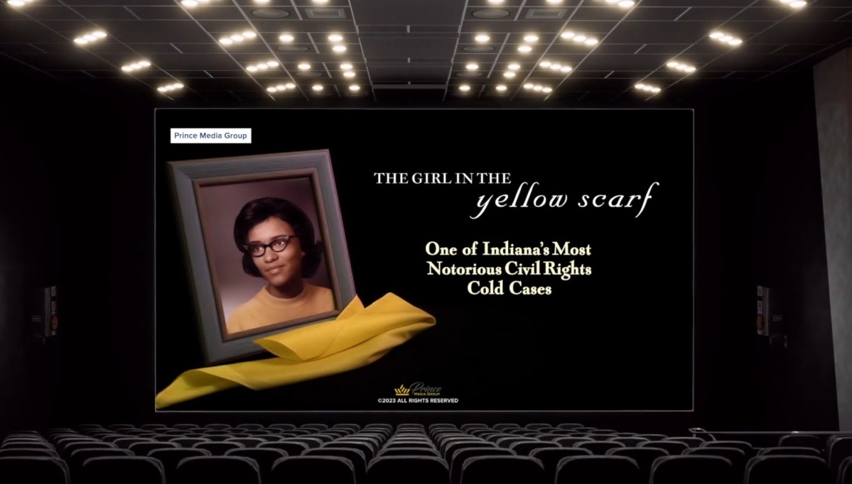 yellow scarf3.jpg