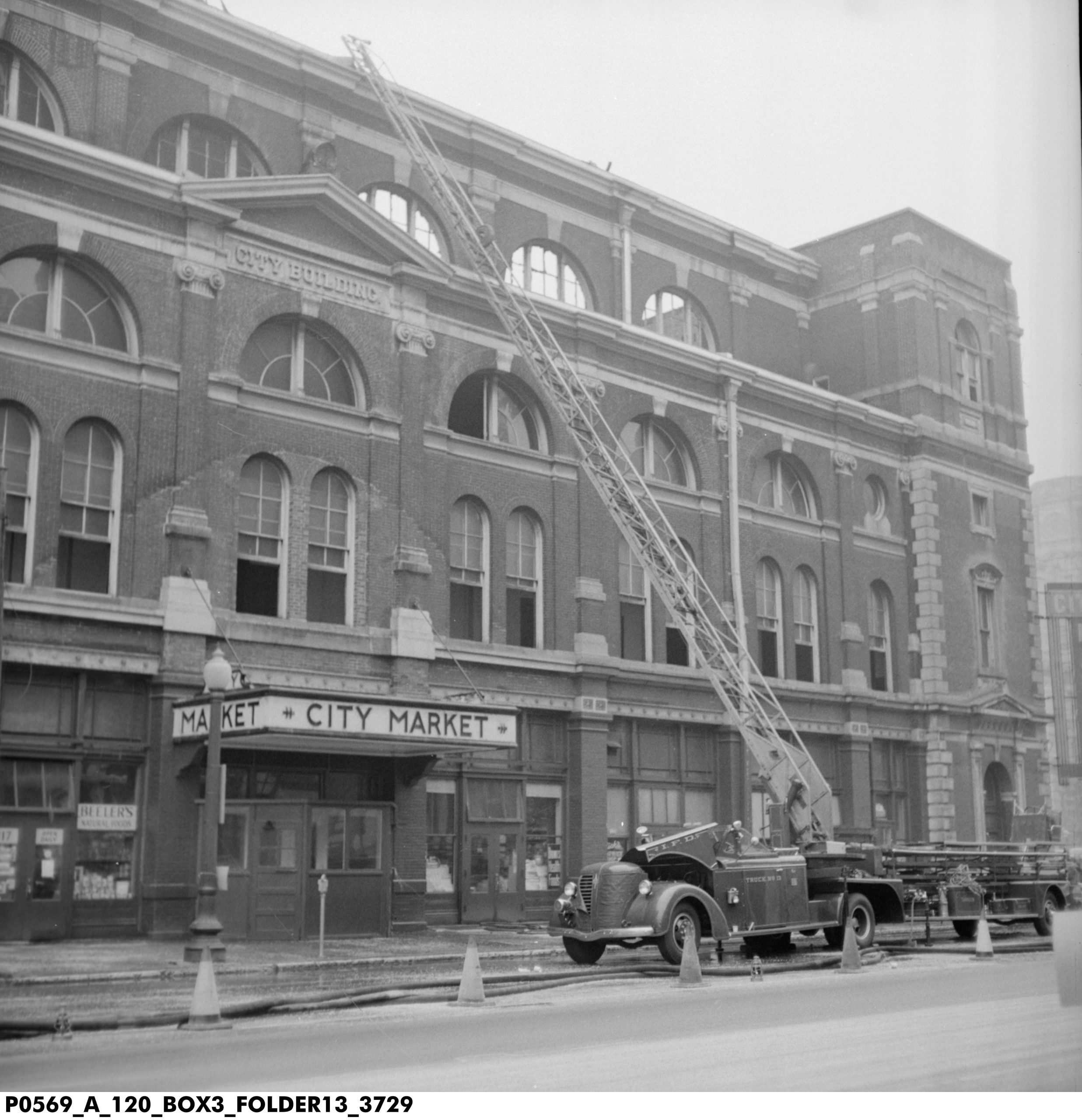 P0569_A_120_BOX3_FOLDER13_3729.jpg