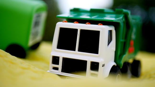 Trash trucks 