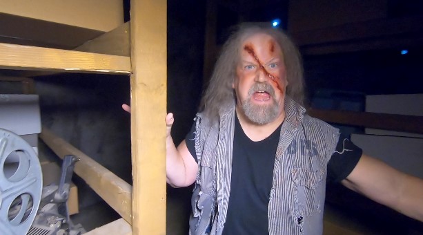 haunt2.jpg