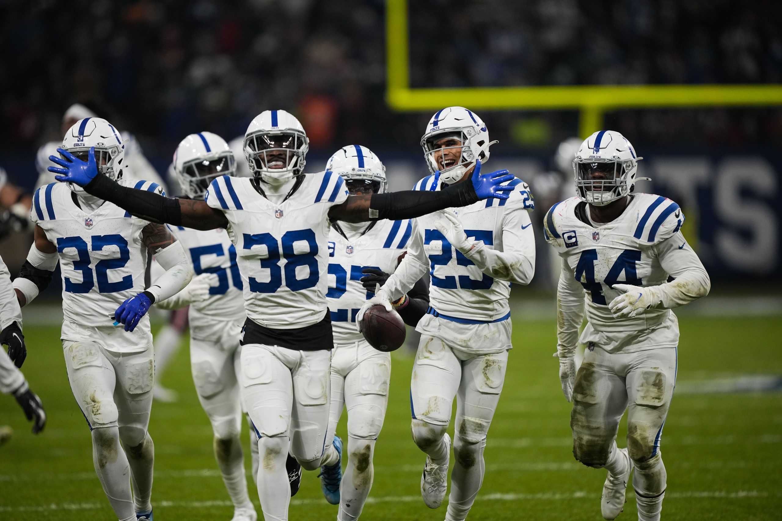 Colts Patriots Football