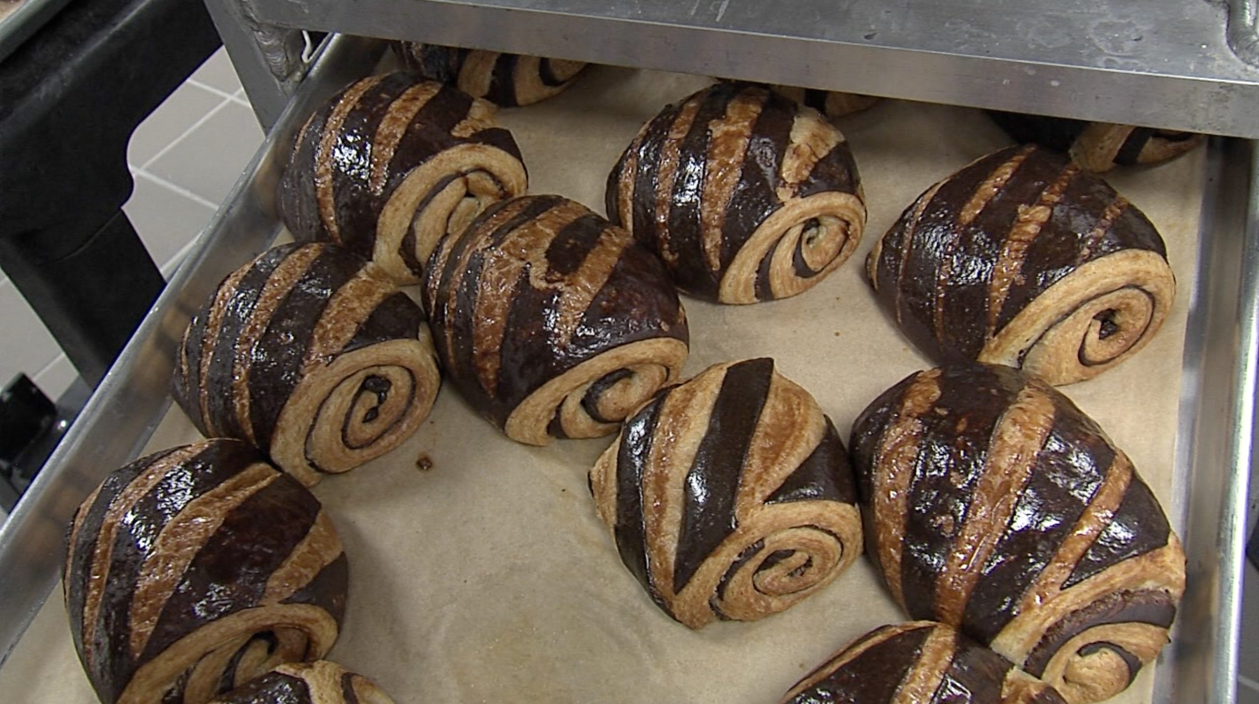 Chocolate croissant 