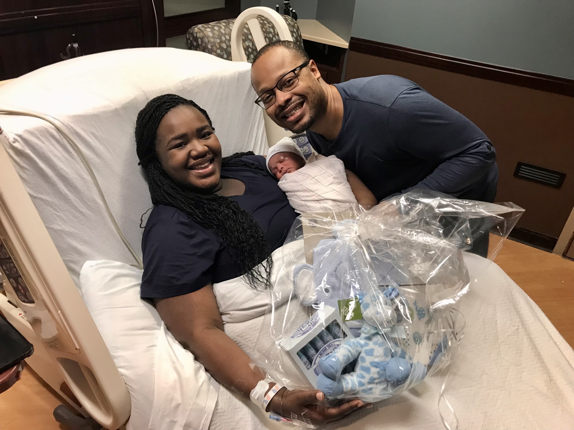 CHN New Years baby 2024 family.jpg