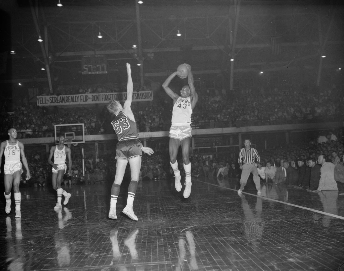 Crispus attucks basketball player 3