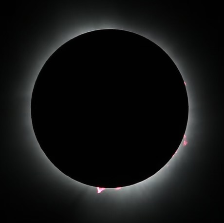 ECLIPSE GOEBEL1.jpg