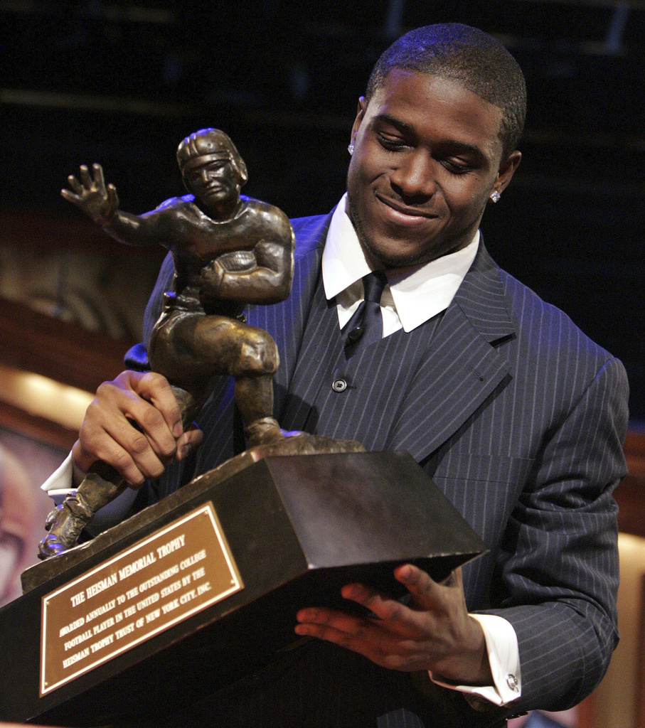 Reggie Bush Heisman 2