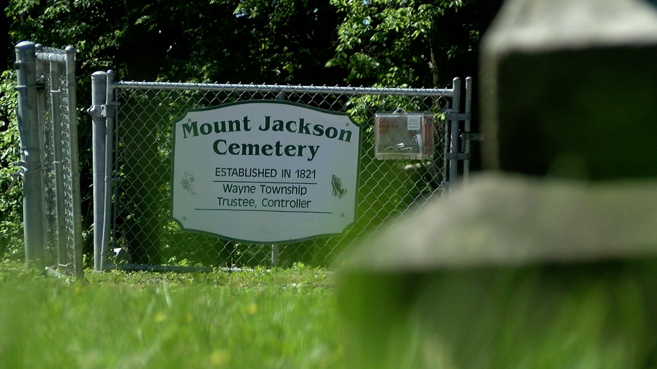 mount jackson cemetery 4.jpg