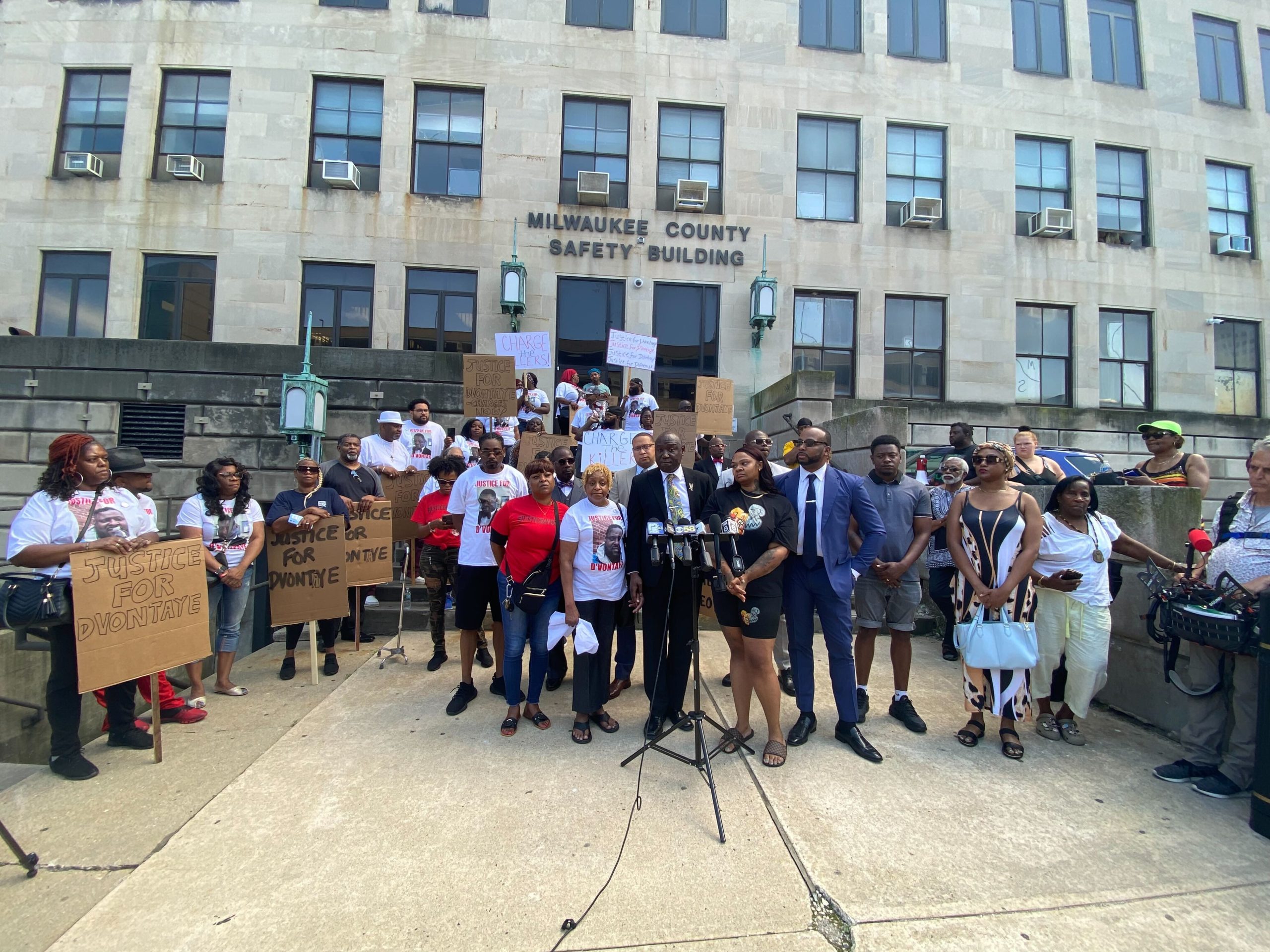 Press conference for Mitchell case