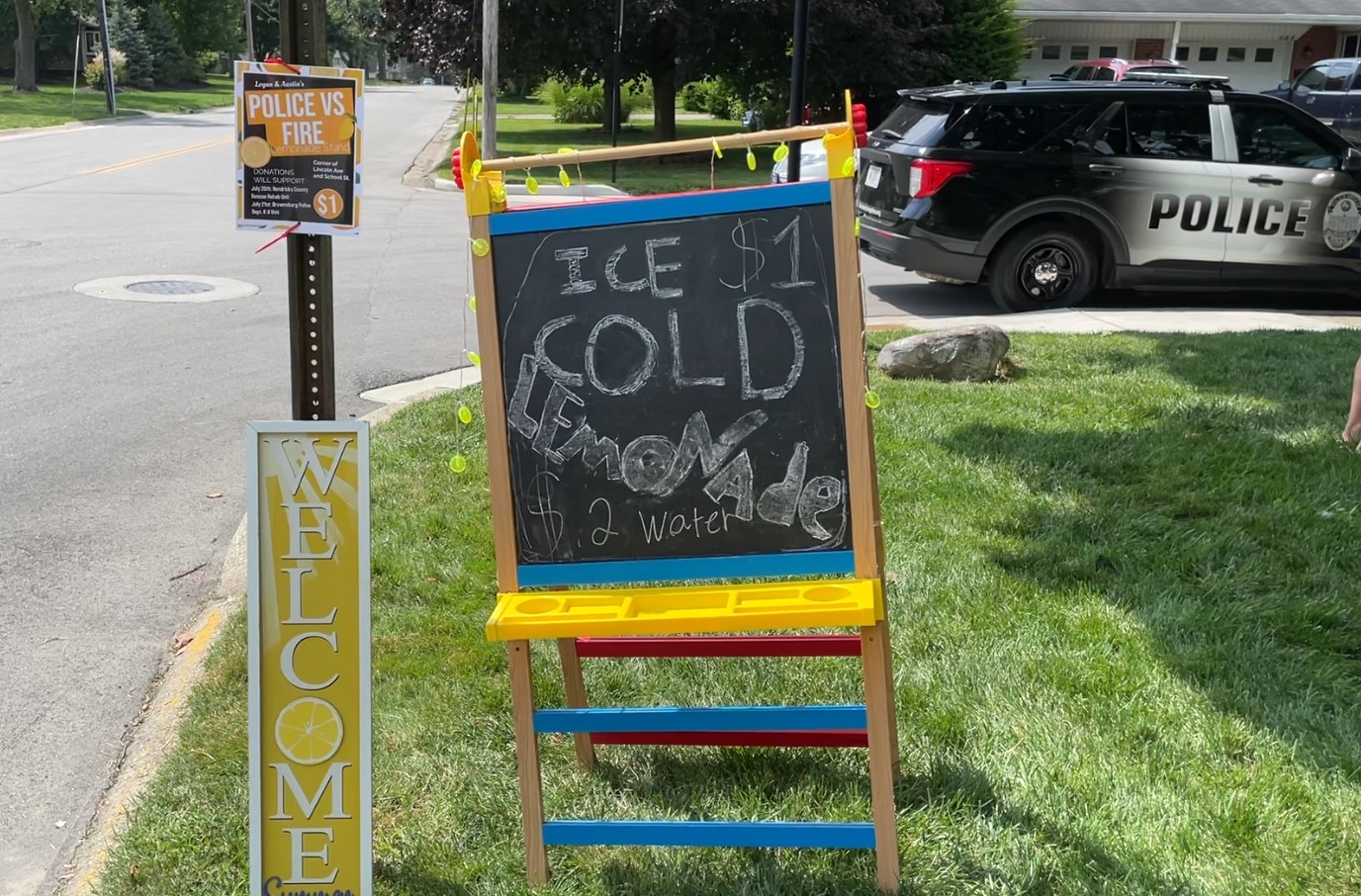 lemonade stand4.jpg