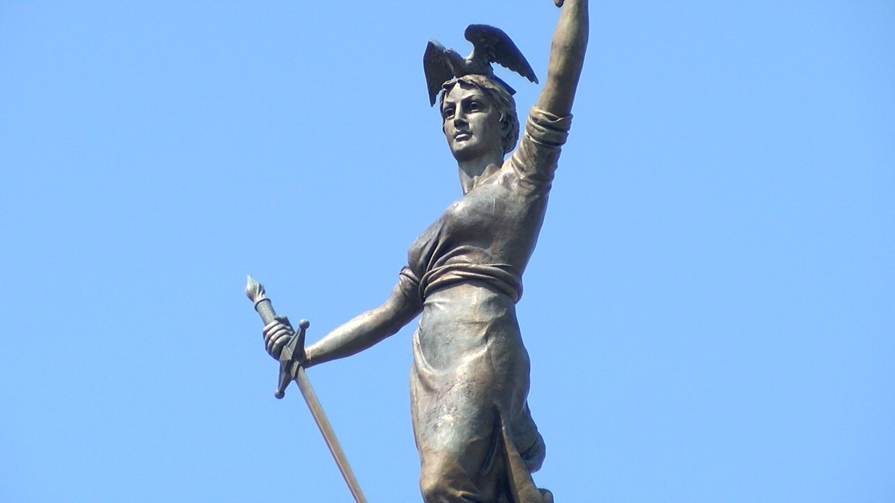 monument closed 4.jpg