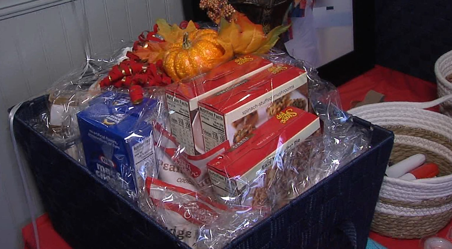 friendsgiving3.jpg