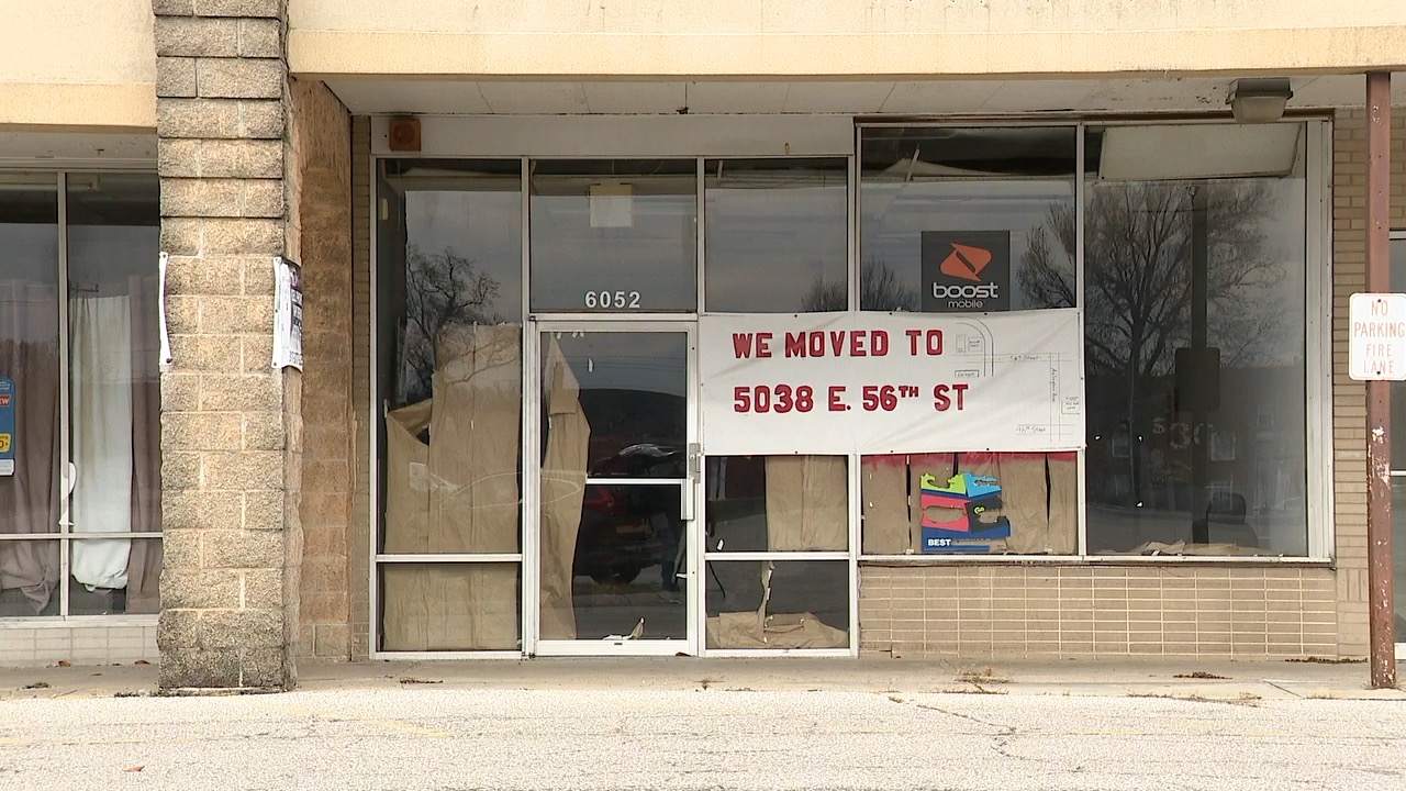Devington Plaza 3.jpg