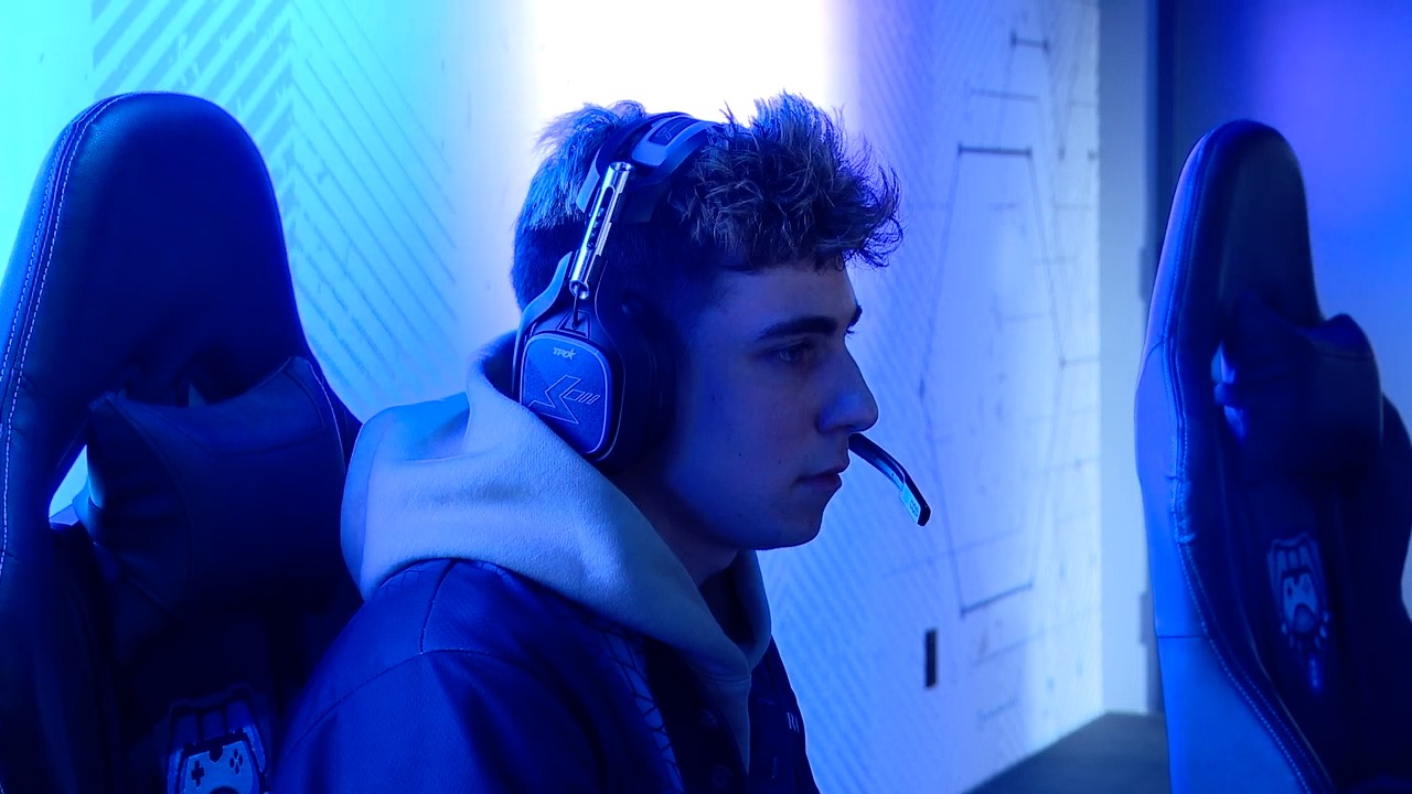 e-sports 2.jpg