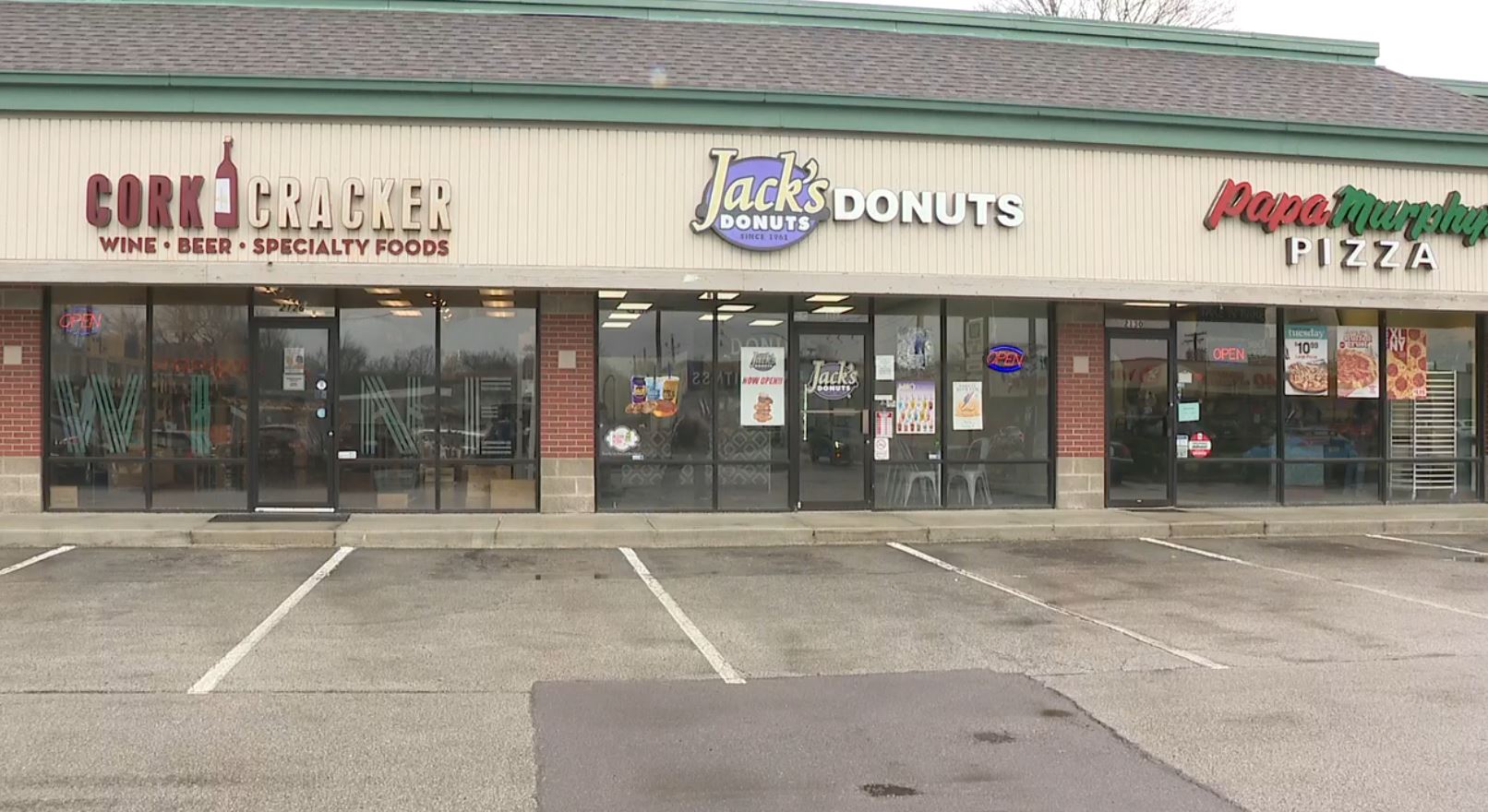 JacksDonutsBroadRipple.JPG