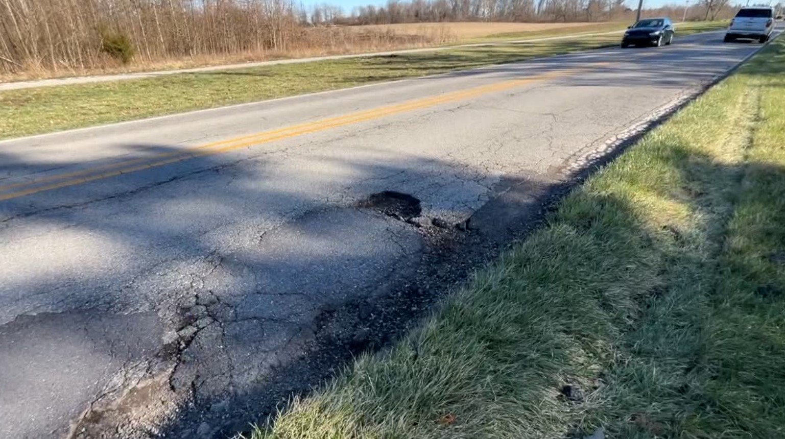 pothole10.jpg