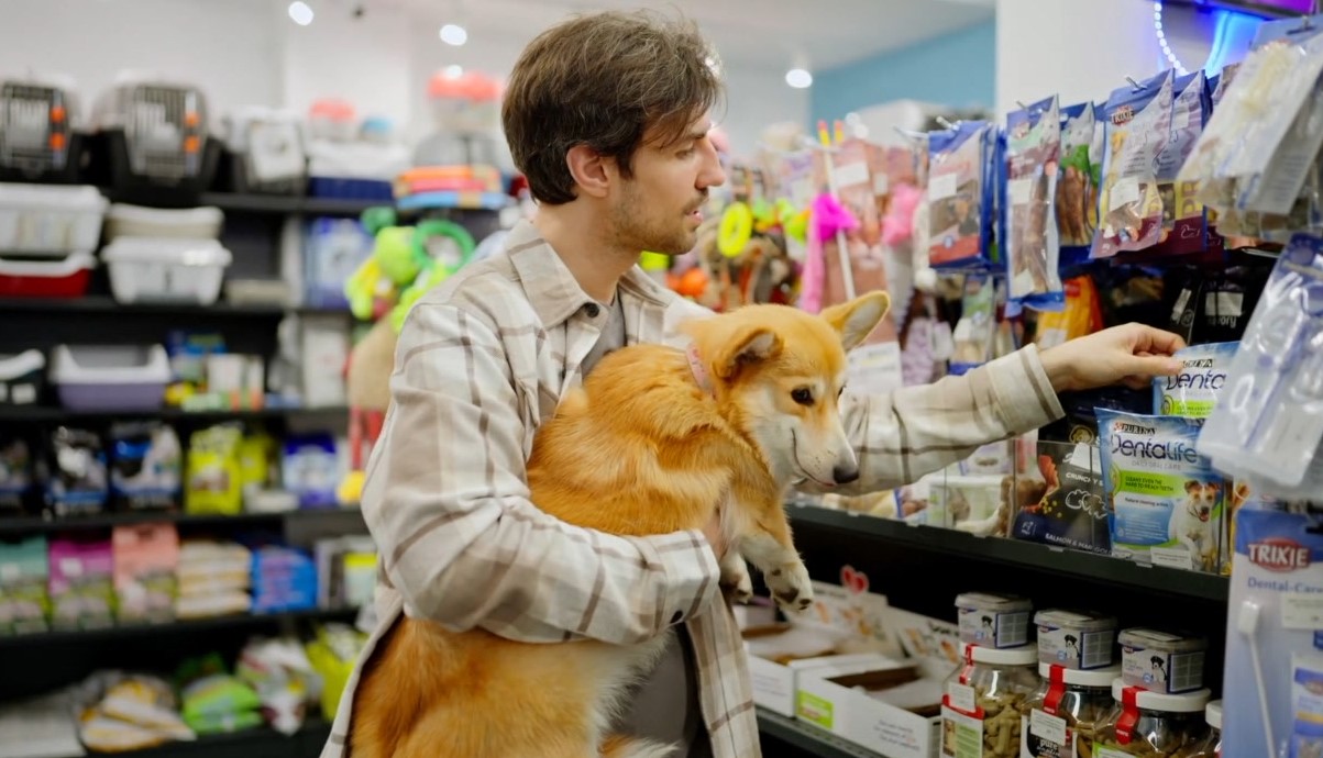 pet owner3.jpg