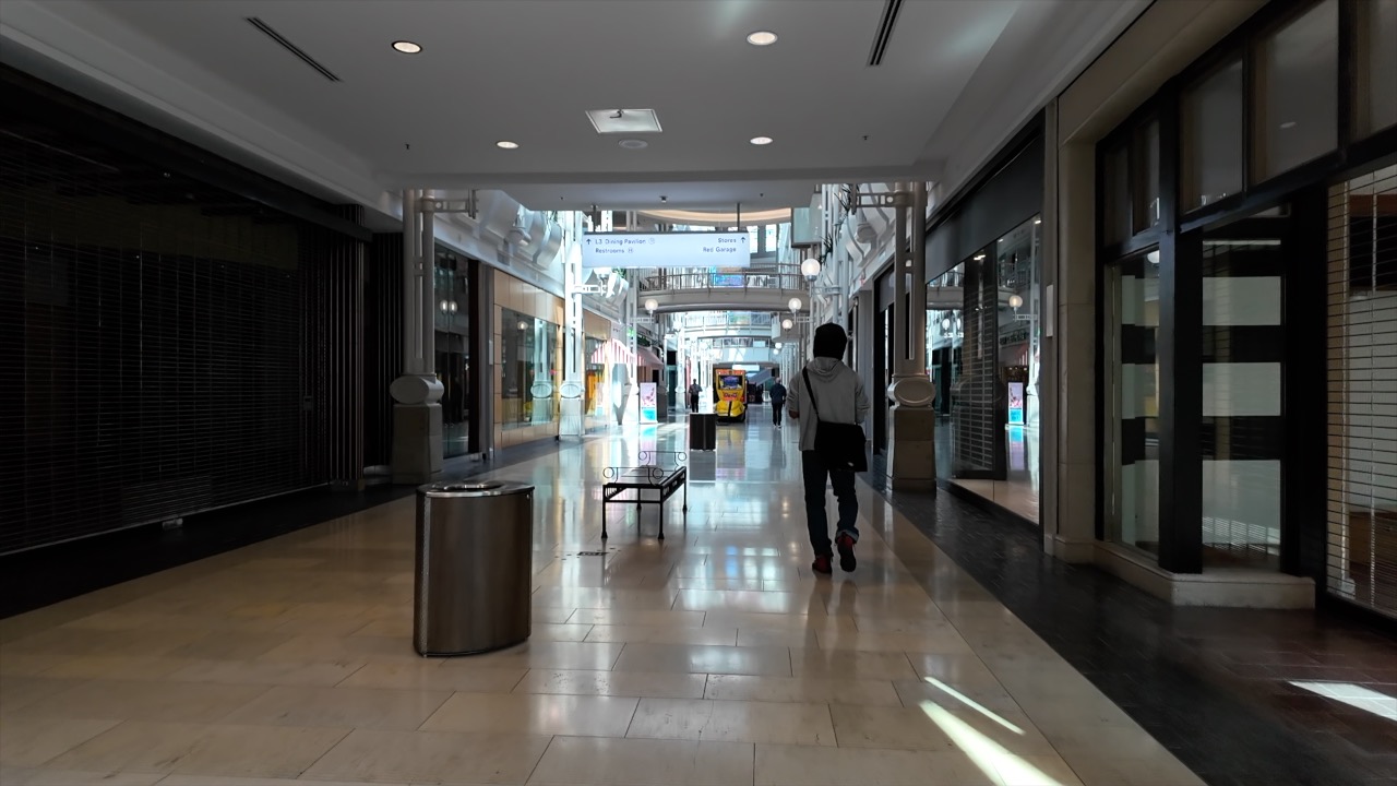 circle centre closing 2.jpg