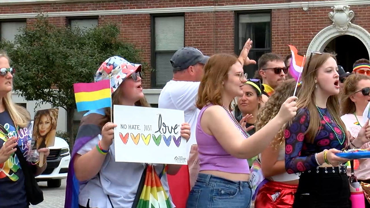 indy pride parade 1.jpg