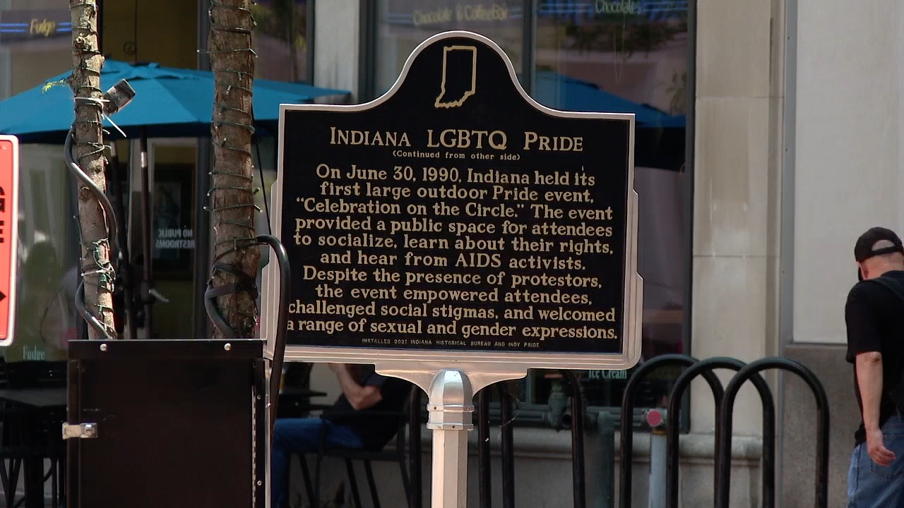 indy pride parade 5.jpg