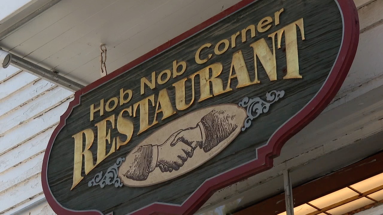 hobnob restaurant 1.jpg