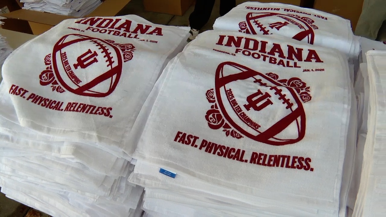 iu rose bowl rally towel 5.jpg