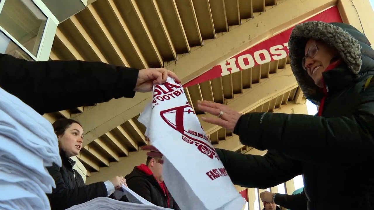 iu rose bowl rally towel 6.jpg