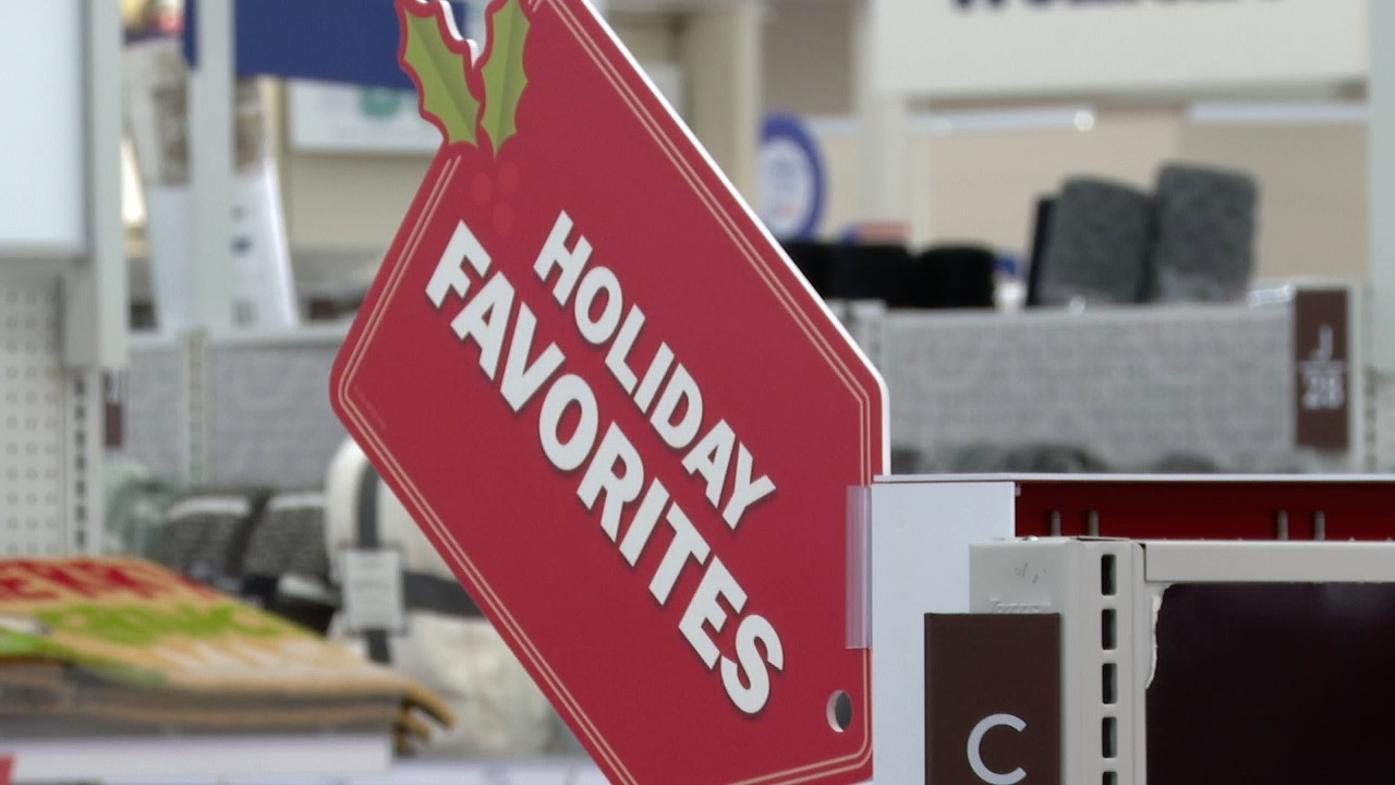 holiday shopping 3.jpg